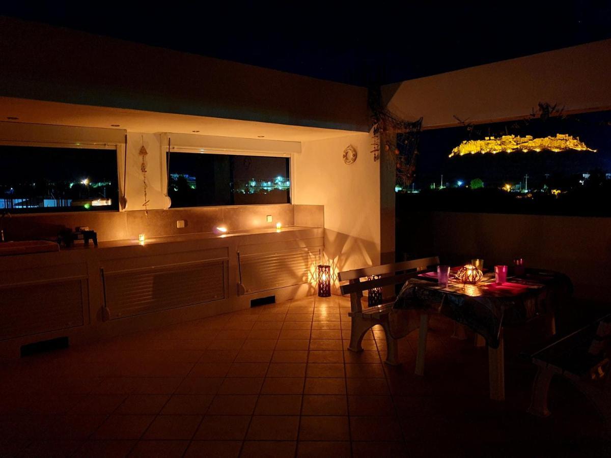 Sea Breeze Villa Haraki Esterno foto